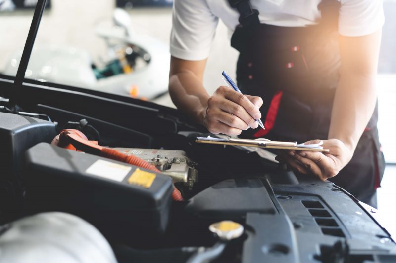 Car mechanic